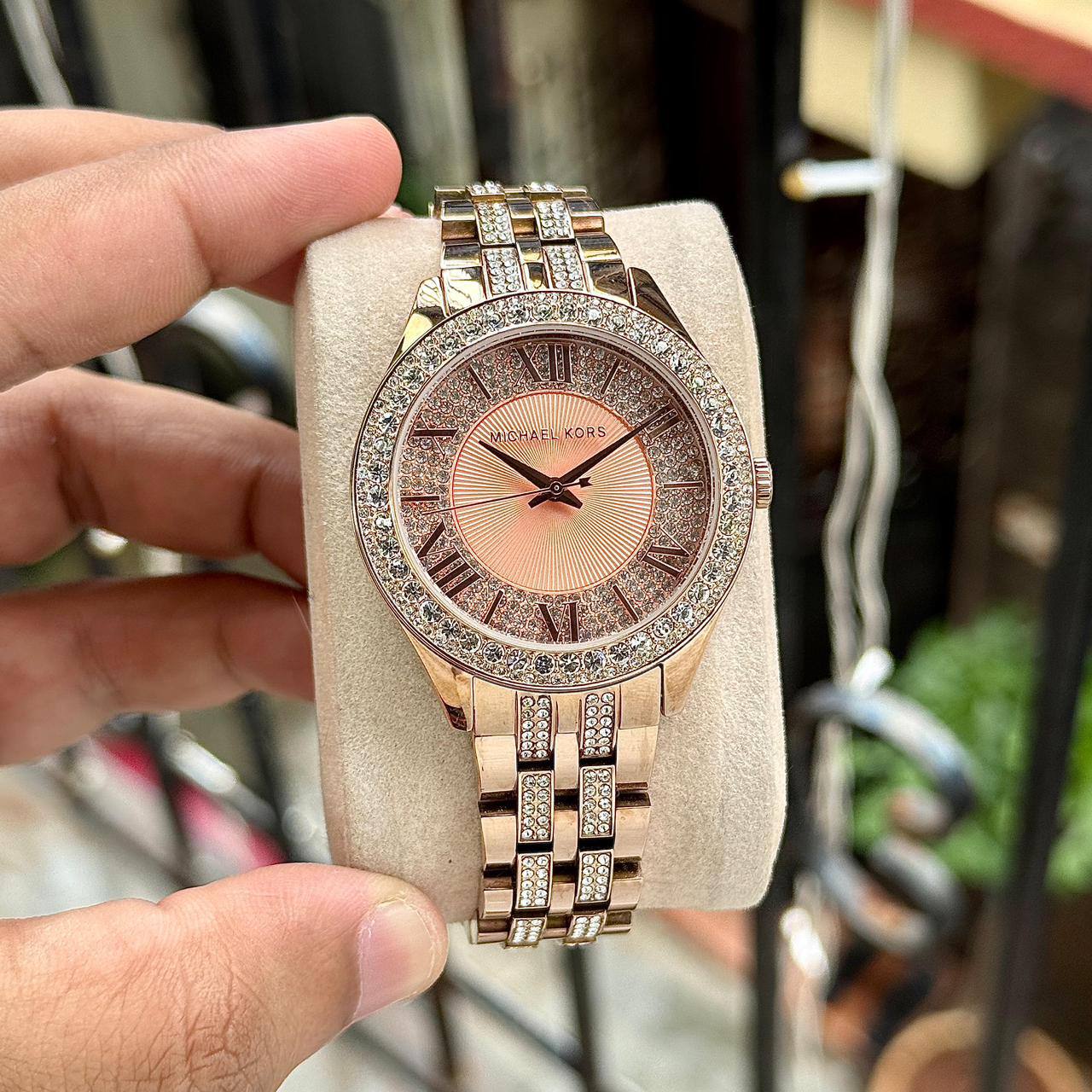 Michael Kors Harlowe MK4710